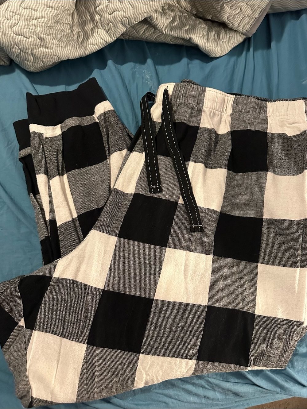 Old Navy Black and White Buffalo Check Flannel Pajama Pants